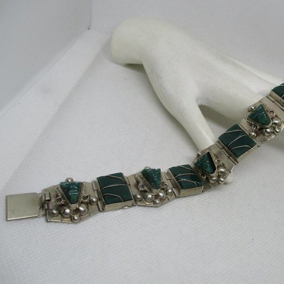 MEXICAN SILVER Green Onyx Tribal Masks Bracelet Gemstone Rectangles Sectional - Picture 6 of 12